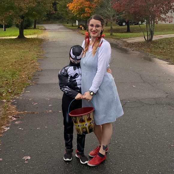 Meet your Posher, Kayla - Picture 5 of 8